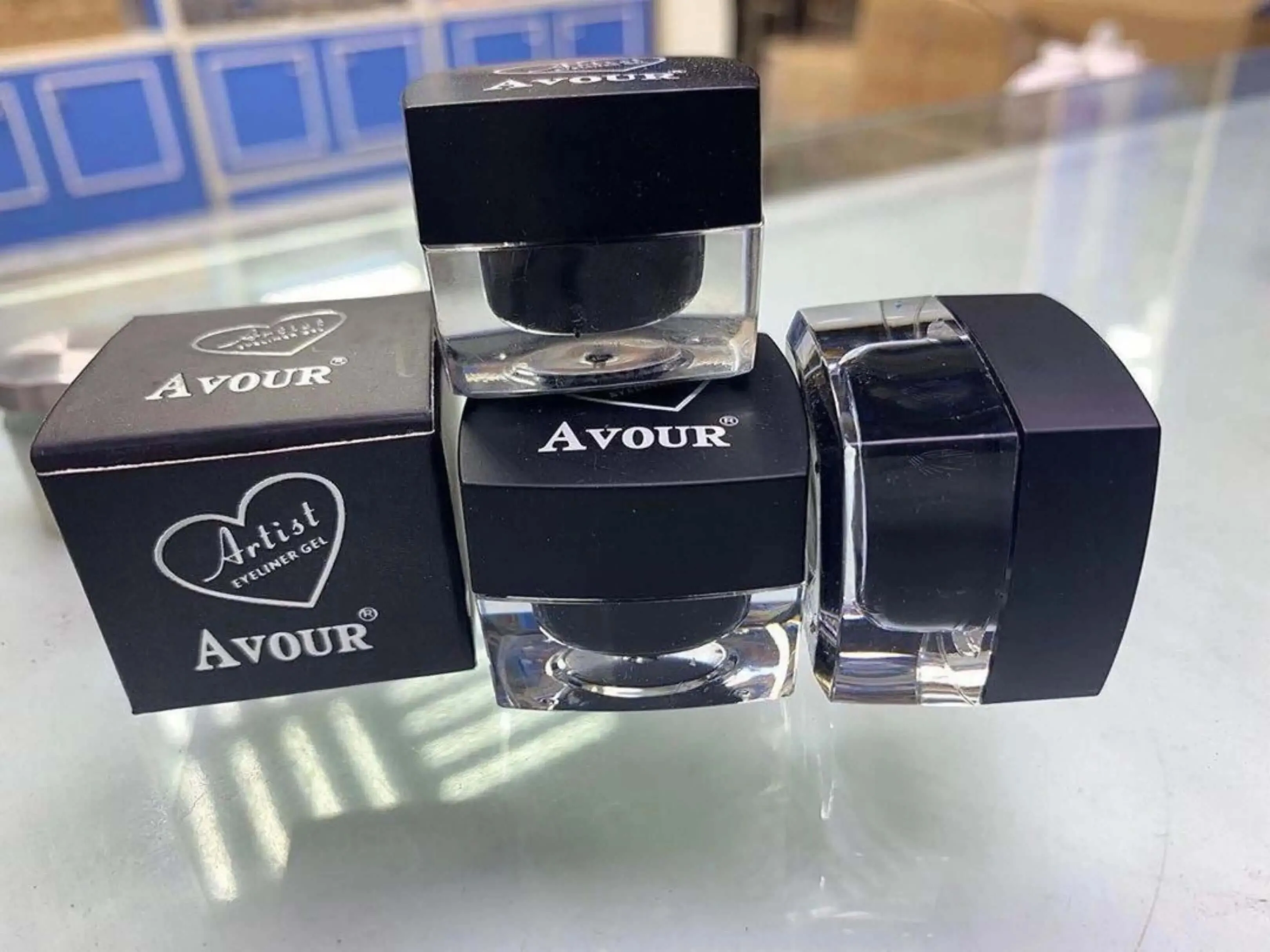 Avour Gel  Eye Liner