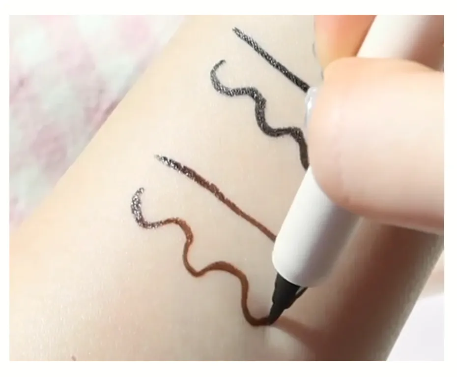PassionCat 2X Superproof Pen Liner (#1 Vegan Brown) 韩国PassionCat 2X 超持久眼线液笔 (#1黑色) 1g