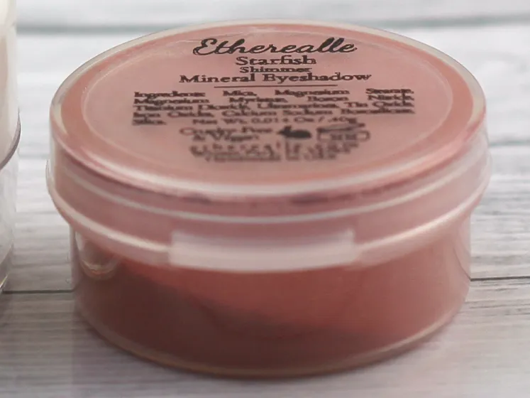 "Starfish" - Mineral Eyeshadow