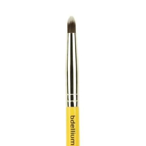 Travel 716 Smoky Eyeliner